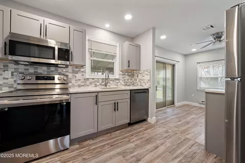 81 Falmouth Ave #72, Whiting, NJ 08759