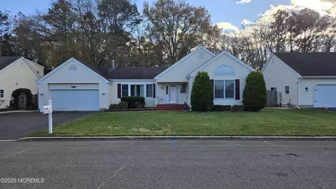 207 Sunset Dr, Forked River, NJ 08731