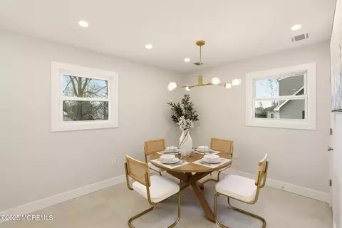 Dining - 71 E Connecticut Concourse, Jackson, NJ 08527 photo 5 of 5