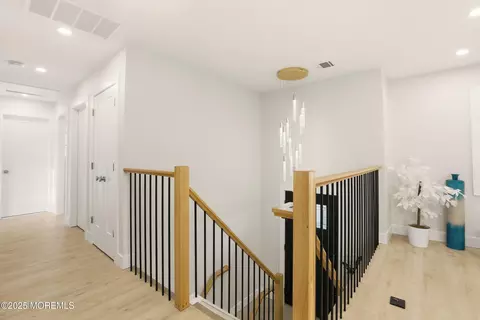 Entry Way - 71 E Connecticut Concourse, Jackson, NJ 08527 photo 1 of 4