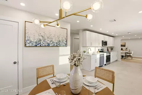 Dining - 71 E Connecticut Concourse, Jackson, NJ 08527 photo 4 of 5