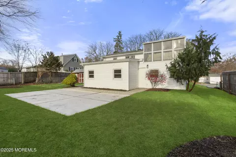 Exterior - 71 E Connecticut Concourse, Jackson, NJ 08527 photo 4 of 5