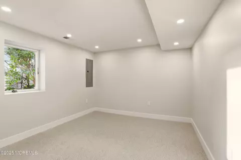 Bedroom - 71 E Connecticut Concourse, Jackson, NJ 08527 photo 2 of 9