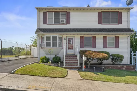 1 Olive St, Fords, NJ 08863
