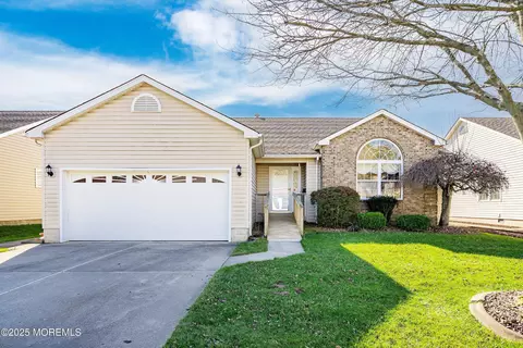 91 Westport Dr, Toms River, NJ 08757