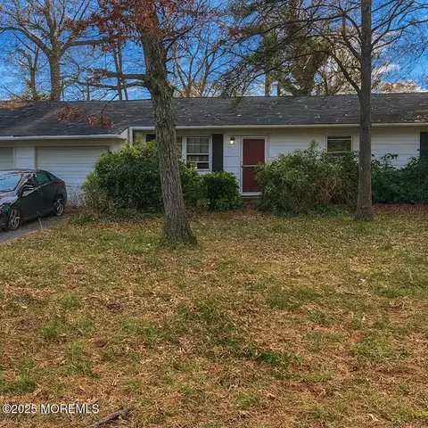 1223 Sylvania Pl, Forked River, NJ 08731