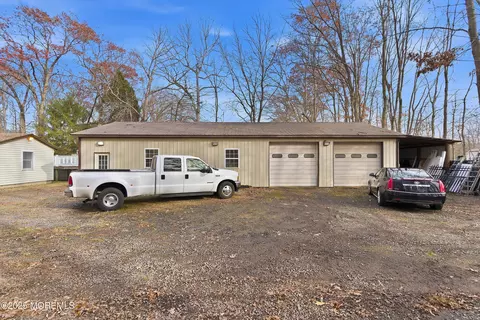 342 Colts Neck Rd, Farmingdale, NJ 07727