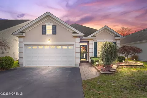 Exterior - 43 Marlow Dr, Jackson, NJ 08527 photo 2 of 4