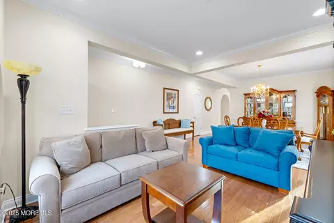 Living - 43 Marlow Dr, Jackson, NJ 08527 photo 1 of 3