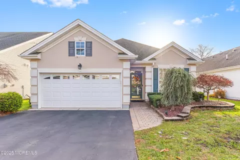 43 Marlow Dr, Jackson, NJ 08527