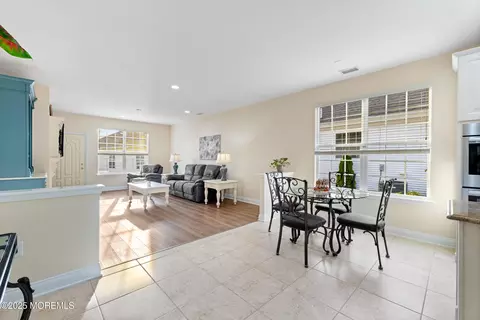 Dining - 43 Marlow Dr, Jackson, NJ 08527 photo 3 of 5
