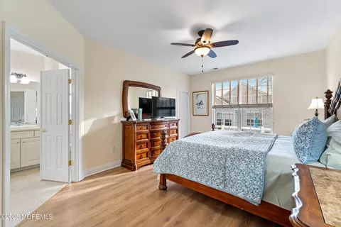 Bedroom - 43 Marlow Dr, Jackson, NJ 08527 photo 3 of 4