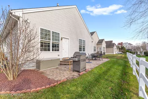 Exterior - 43 Marlow Dr, Jackson, NJ 08527 photo 4 of 4