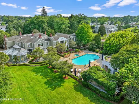 251 Park Ave, Oakhurst, NJ 07755