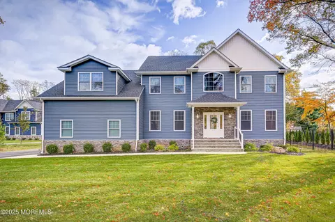 3 Green Oak Blvd, Middletown, NJ 07748
