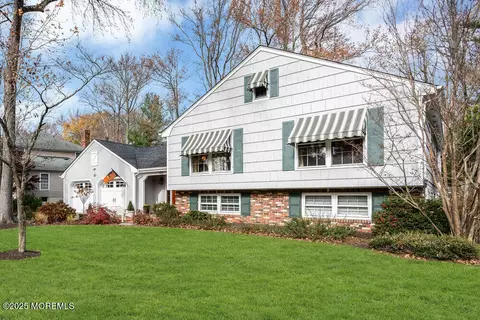 40 Brookside Ln, Little Silver, NJ 07739