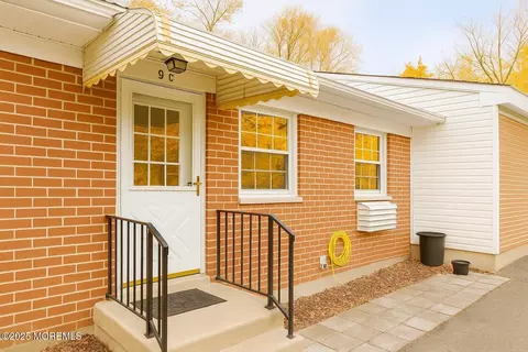 9 Hamilton Ln #C, Whiting, NJ 08759