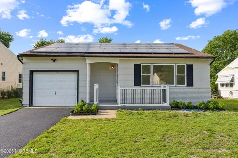 6 Eton Rd, Toms River, NJ 08757