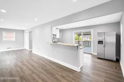 Entry Way - 5 Seventh St, Matawan, NJ 07747 photo 2 of 3
