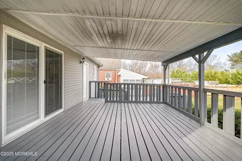 Exterior - 5 Seventh St, Matawan, NJ 07747 photo 5 of 9