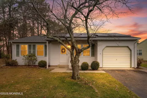 85 Falmouth Ave #72, Whiting, NJ 08759