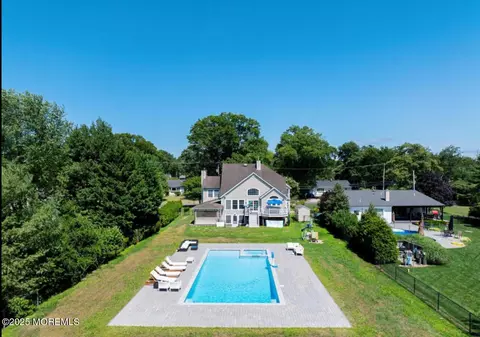 186 Whalepond Rd, Oakhurst, NJ 07755