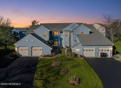 5 Wingate Ct #5D, Monroe, NJ 08831