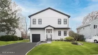 21 Heathcote Ave, Edison, NJ 08817