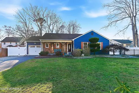 635 Chelsea St, Forked River, NJ 08731