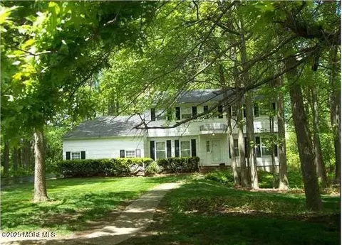 17 Emma Pl, Eatontown, NJ 07724
