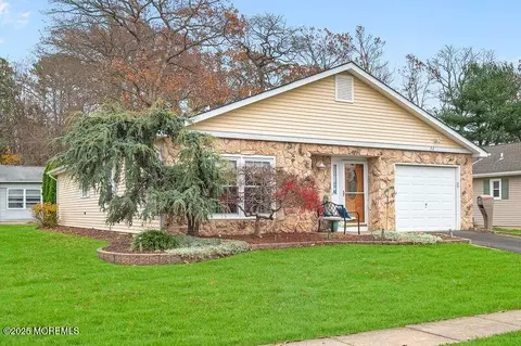 22 Rushmore Dr, Brick, NJ 08724