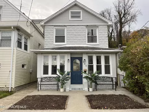 203 Shore Dr, Highlands, NJ 07732