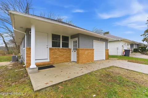 1769 Mount Idenburg Ln, Toms River, NJ 08753