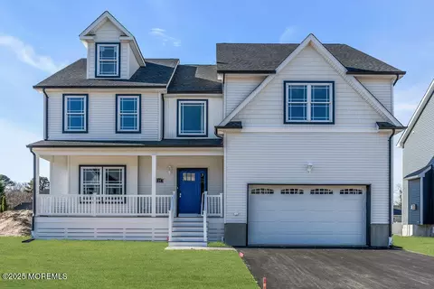 3 Potters Ct, Bayville, NJ 08721