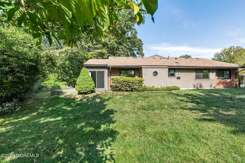 60 Falmouth Ct, Red Bank, NJ 07701