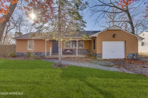 509 Tappan St, Forked River, NJ 08731