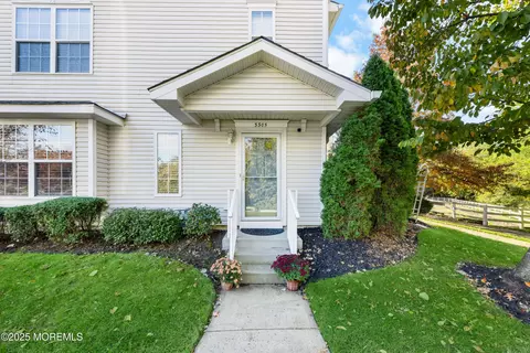 3305 Kapalua Ct, Freehold, NJ 07728