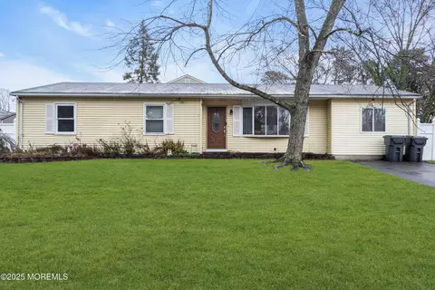 267 Emerald Dr, Brick, NJ 08723