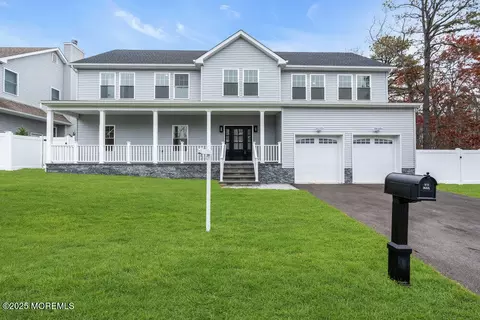 Exterior - 1412 Forest Ave, Brick, NJ 08724 photo 5 of 11