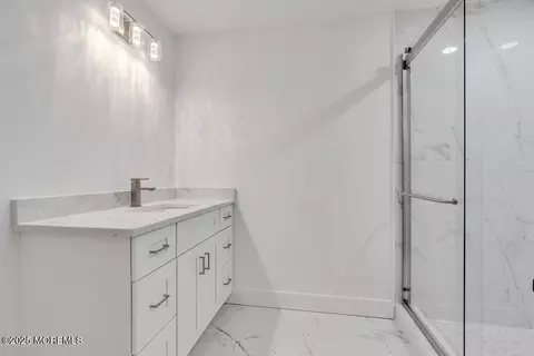 Bath - 1412 Forest Ave, Brick, NJ 08724 photo 14 of 15