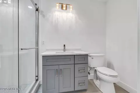 Bath - 1412 Forest Ave, Brick, NJ 08724 photo 5 of 15