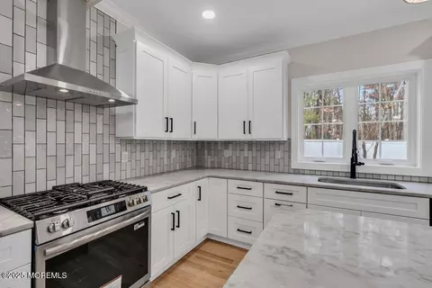 Kitchen - 1412 Forest Ave, Brick, NJ 08724 photo 5 of 7