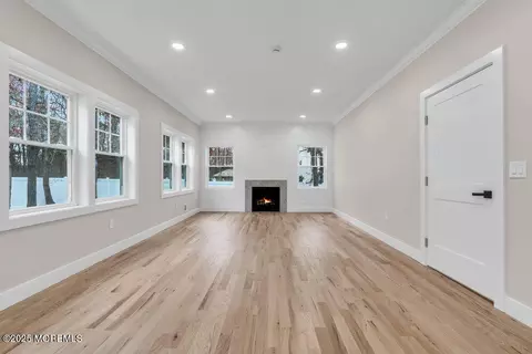 Living - 1412 Forest Ave, Brick, NJ 08724 photo 7 of 10