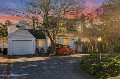 72 Pershing Blvd, Lavallette, NJ 08735