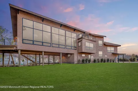 49 N Cherokee Ln, Brick, NJ 08724