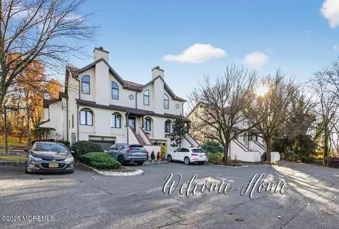 61 Tower Hill Dr #708, Red Bank, NJ 07701
