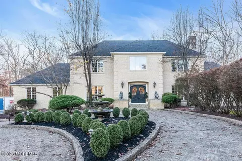 9 Lucas Ln, Millstone, NJ 08510