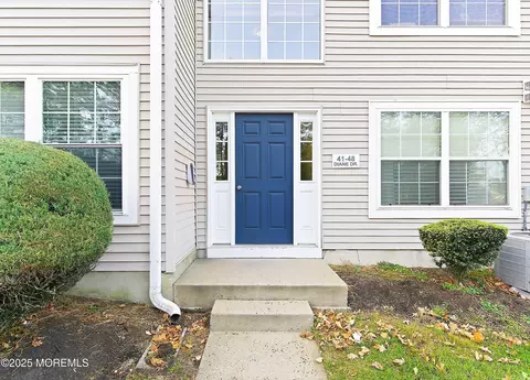 42 Diane Dr, Tinton Falls, NJ 07753