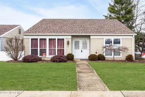 708 Wooton Ct # C, Manchester, NJ 08759