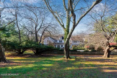 Exterior - 137 Bingham Ave, Rumson, NJ 07760 photo 2 of 4